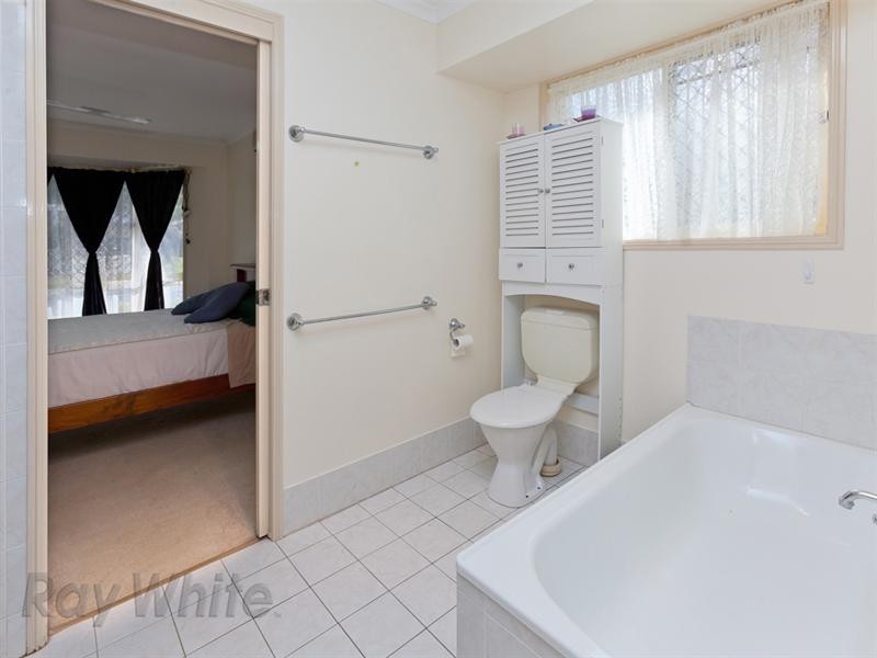 86 Moss Road, Camira QLD 4300