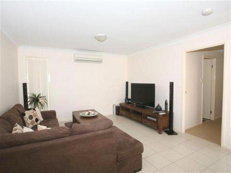 13 Freesia Way, Springfield Lakes QLD 4300