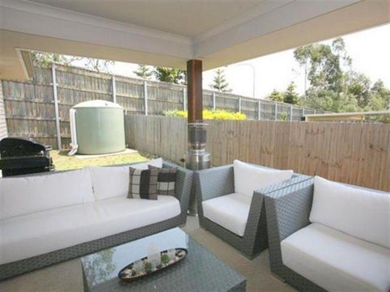 13 Freesia Way, Springfield Lakes QLD 4300
