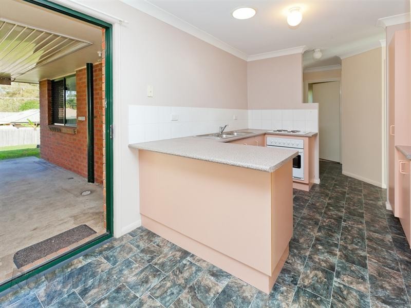 3 Crystal Court, Camira QLD 4300