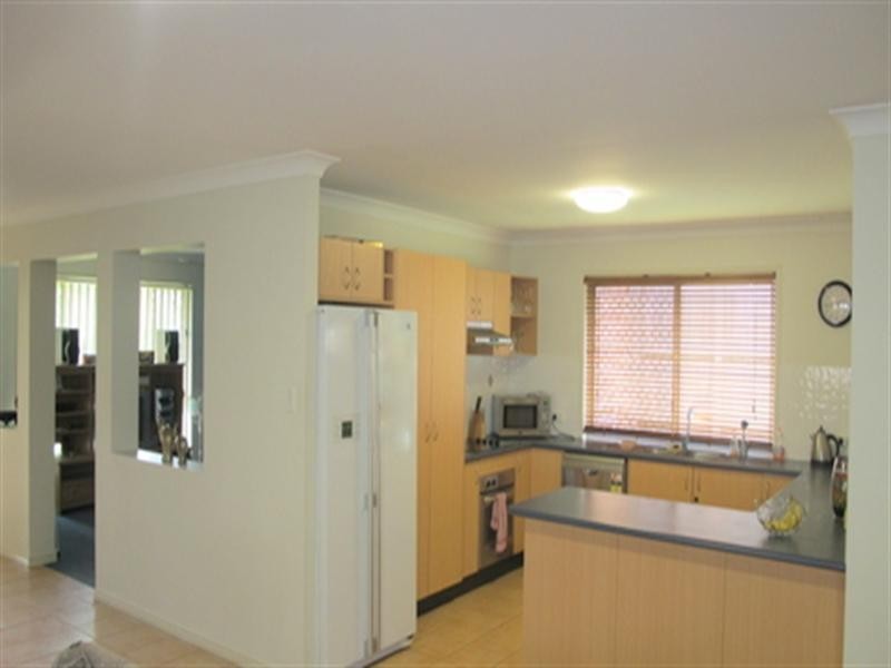 On Starr Street, Forest Lake QLD 4078