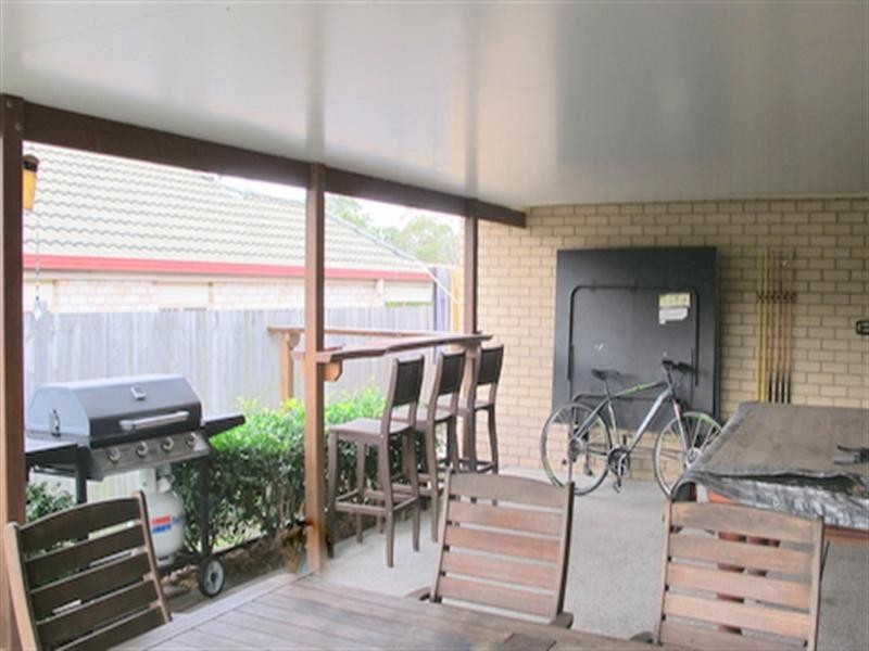 On Starr Street, Forest Lake QLD 4078