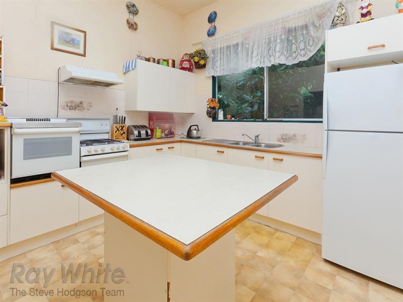 4 Ritz Street, Gailes QLD 4300
