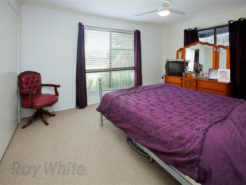 On Lambrook Court, Camira QLD 4300