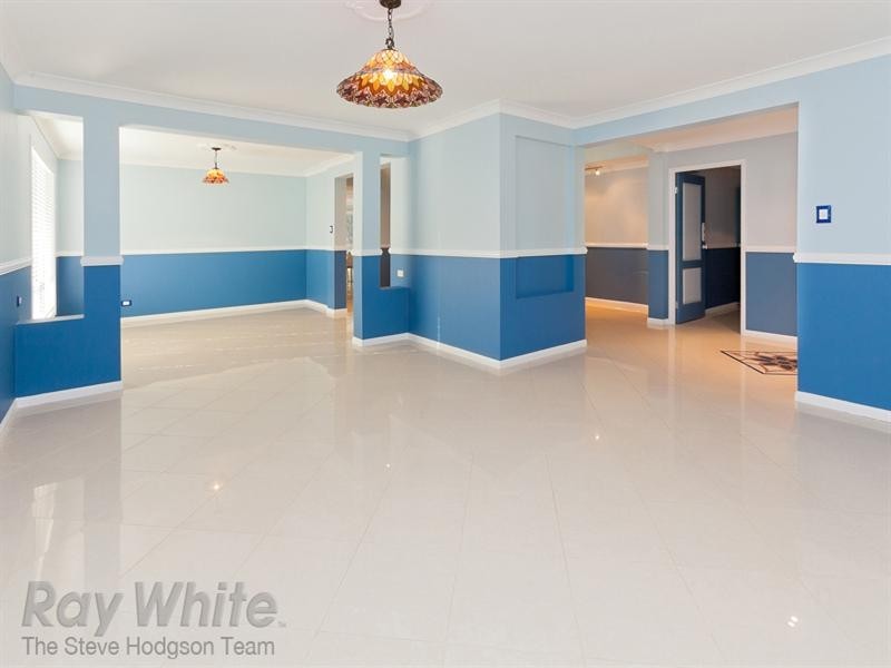 10 Burlington Terrace, Springfield Lakes QLD 4300