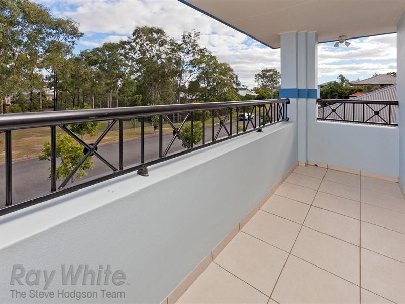 10 Burlington Terrace, Springfield Lakes QLD 4300