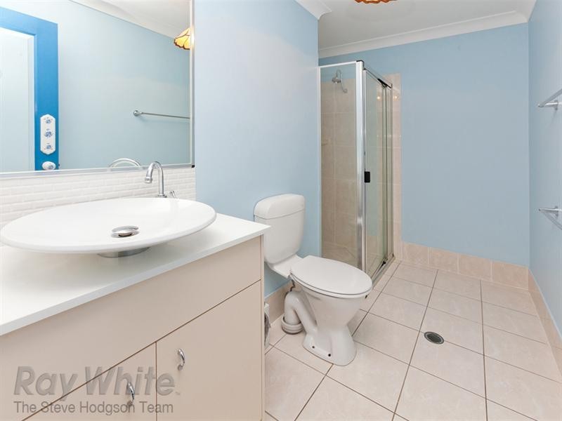 10 Burlington Terrace, Springfield Lakes QLD 4300