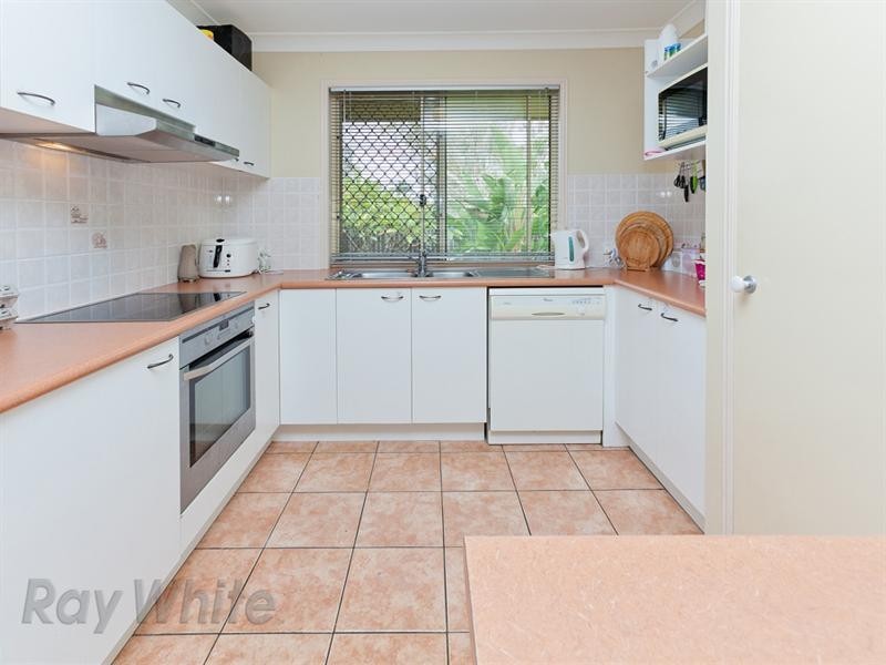 2 Onyx Place, Springfield QLD 4300