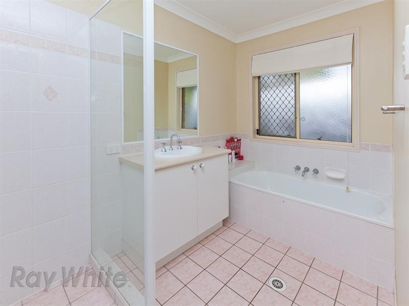2 Onyx Place, Springfield QLD 4300