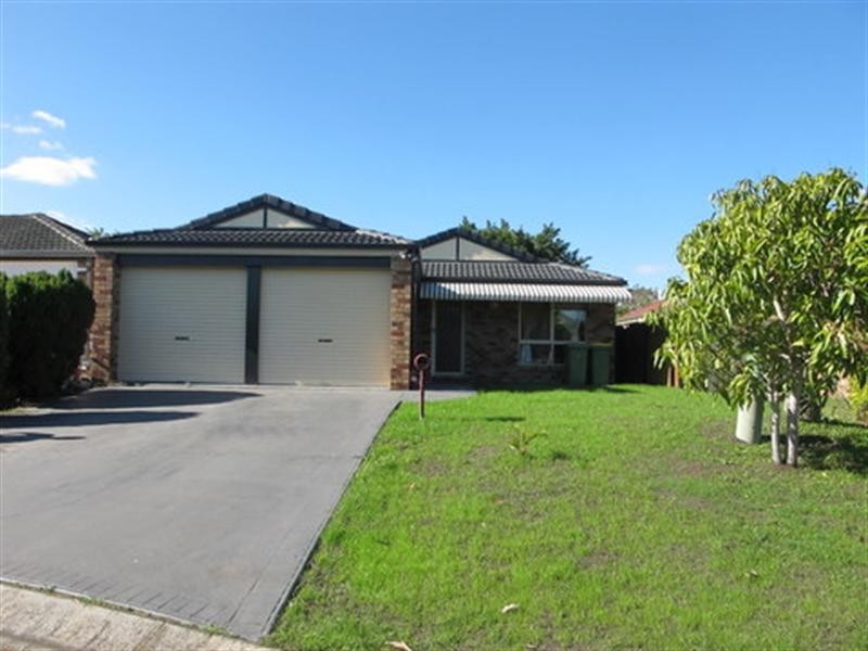 On Ravenswood Lane, Springfield QLD 4300