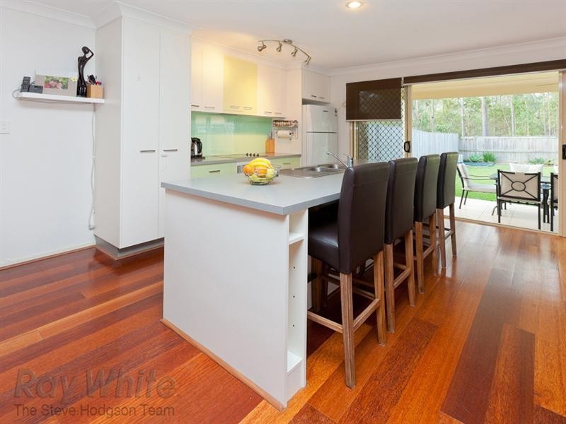 6 St John Place, Springfield Lakes QLD 4300