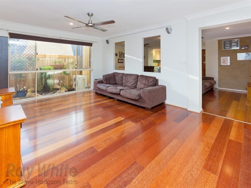 6 St John Place, Springfield Lakes QLD 4300