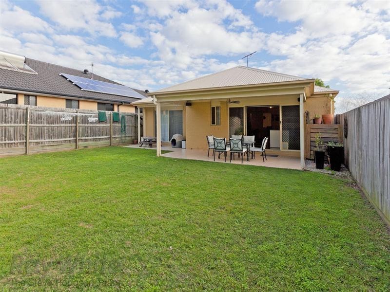 6 St John Place, Springfield Lakes QLD 4300