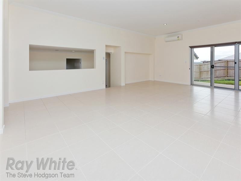 1 Trinity Crescent, Augustine Heights QLD 4300