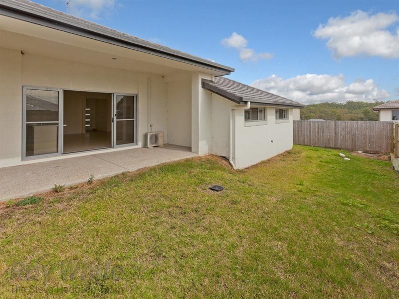 1 Trinity Crescent, Augustine Heights QLD 4300
