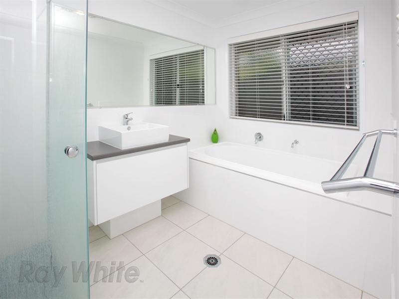 79 Addison Road, Camira QLD 4300