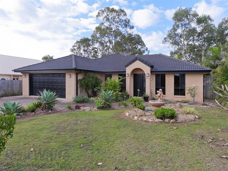 8 St John Place, Springfield Lakes QLD 4300