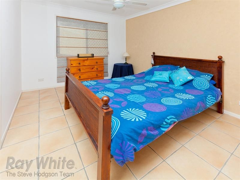 8 St John Place, Springfield Lakes QLD 4300