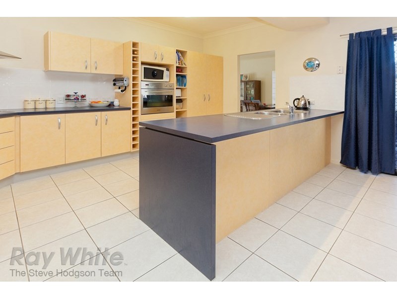 186 Lakeside Avenue, Springfield Lakes QLD 4300