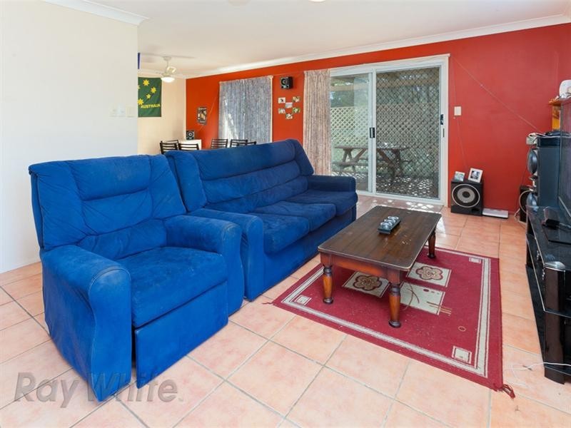 1 Mistletoe Court, Camira QLD 4300