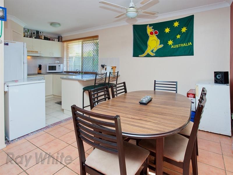 1 Mistletoe Court, Camira QLD 4300