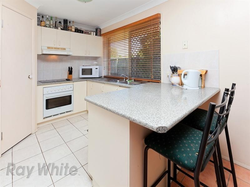 1 Mistletoe Court, Camira QLD 4300