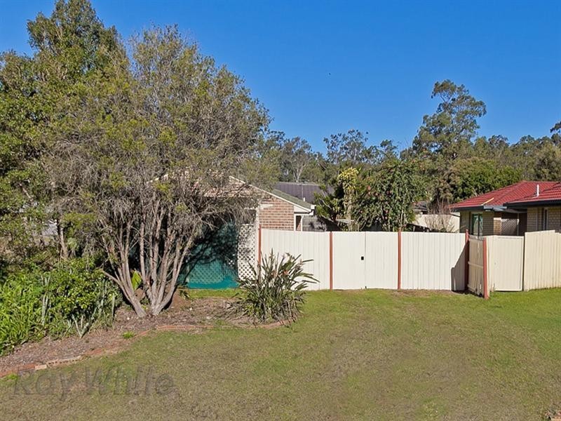 1 Mistletoe Court, Camira QLD 4300