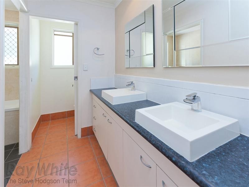 66 Dale Road, Camira QLD 4300