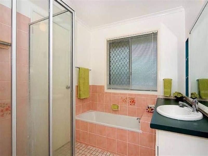 2 Myra Court, Camira QLD 4300