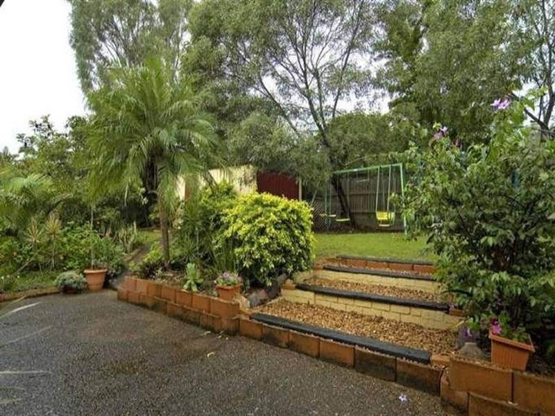 2 Myra Court, Camira QLD 4300