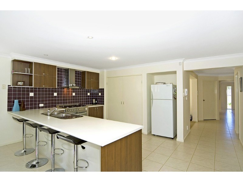 9 Jupiter Street, Springfield Lakes QLD 4300