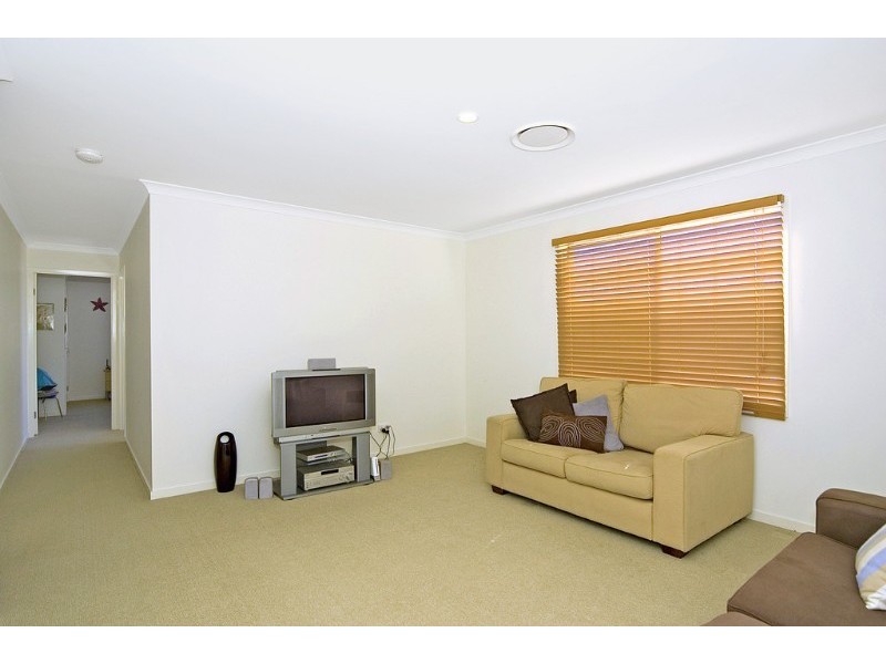 9 Jupiter Street, Springfield Lakes QLD 4300