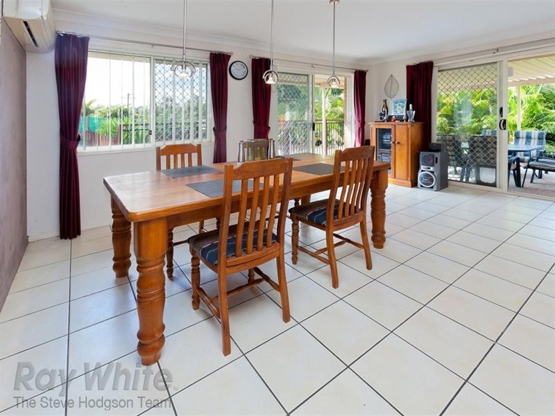 34 Vanessa Court, Camira QLD 4300