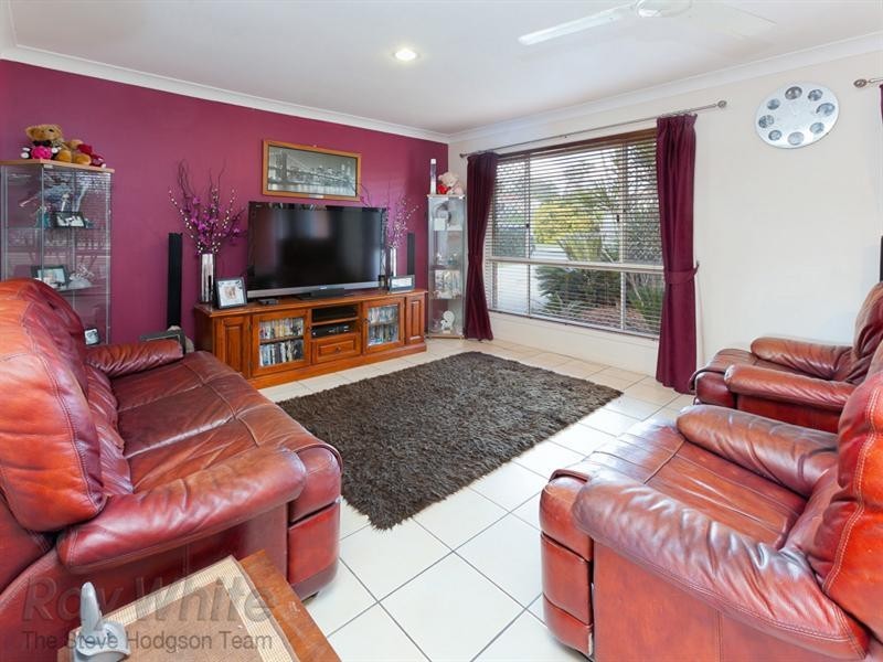 34 Vanessa Court, Camira QLD 4300