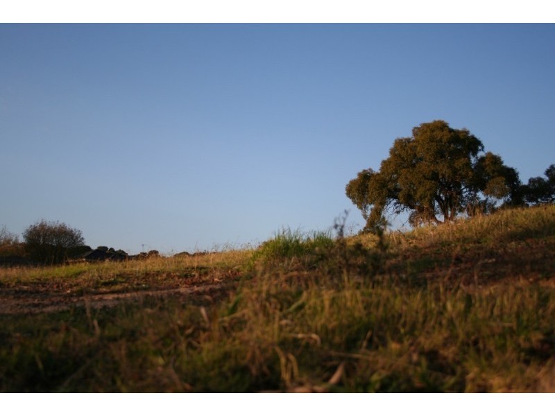 17-18 Jarrang Retreat, Narre Warren North VIC 3804