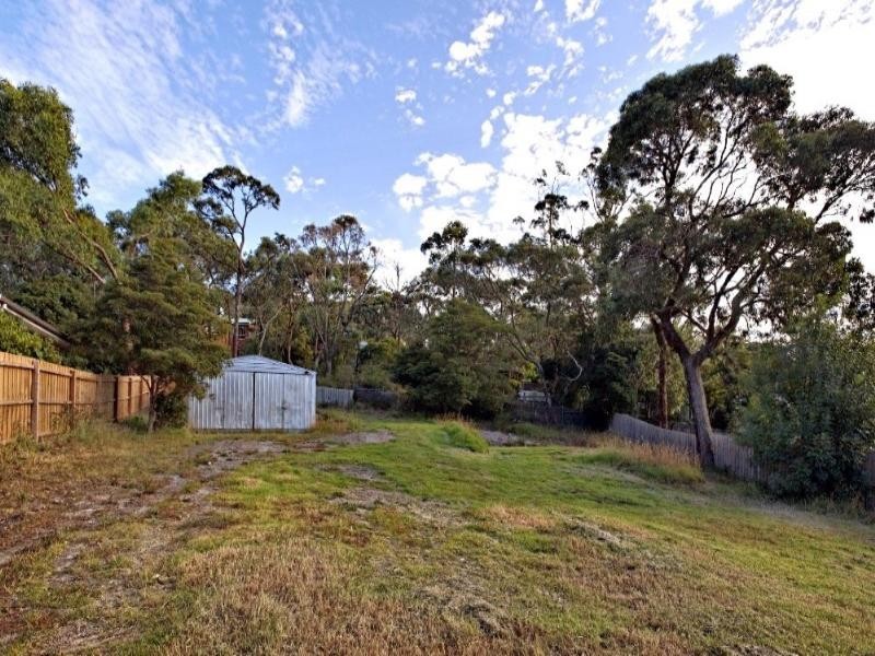 6 Rona Street, Ferntree Gully VIC 3156