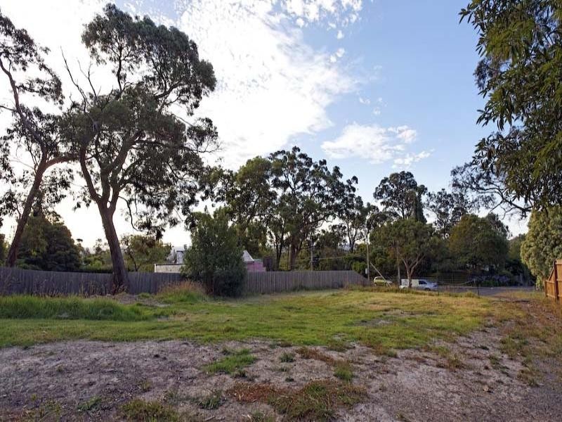 6 Rona Street, Ferntree Gully VIC 3156