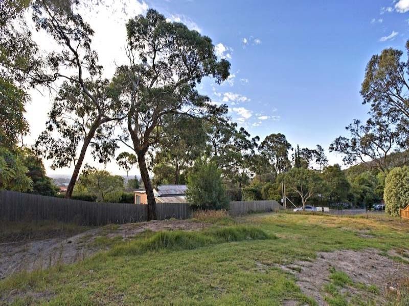 6 Rona Street, Ferntree Gully VIC 3156