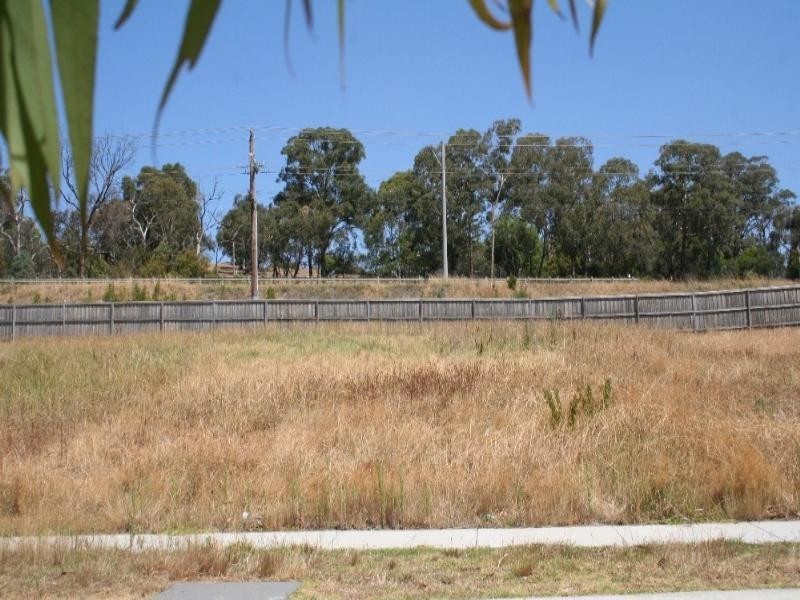 13 Straughan Close, Lysterfield VIC 3156