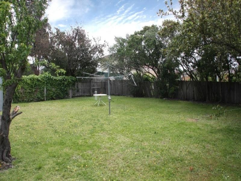 9 Springfield Avenue, Clayton South VIC 3169