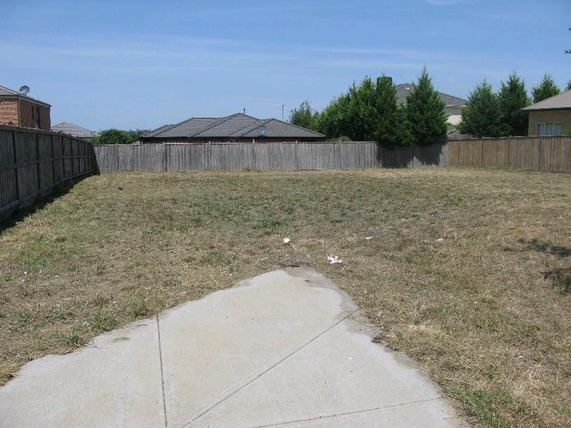 23 Braybrook Drive, Narre Warren South VIC 3805