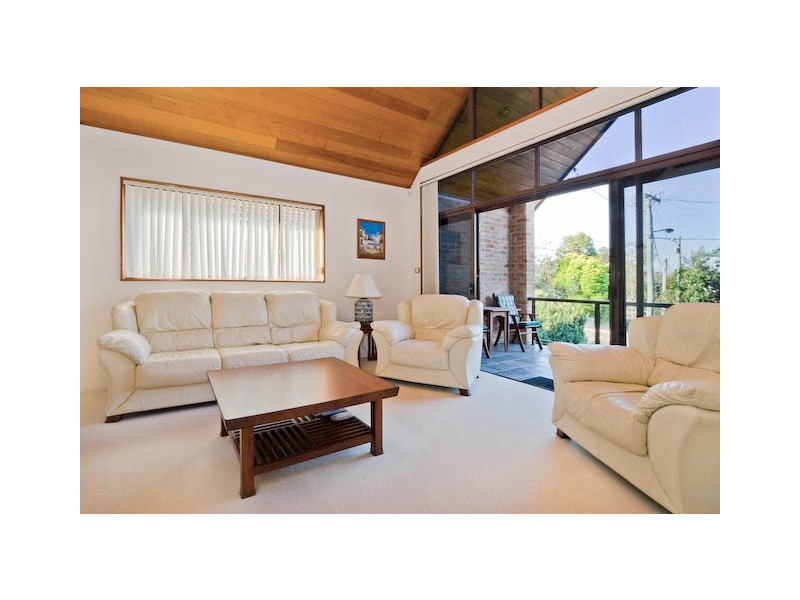 52 Playfair Road, North Curl Curl NSW 2099