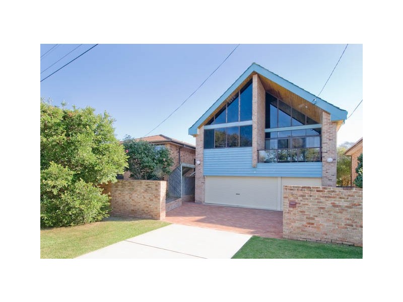 52 Playfair Road, North Curl Curl NSW 2099