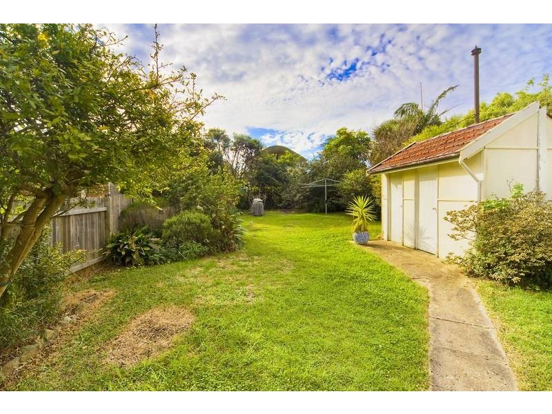 58 Headland Road, North Curl Curl NSW 2099