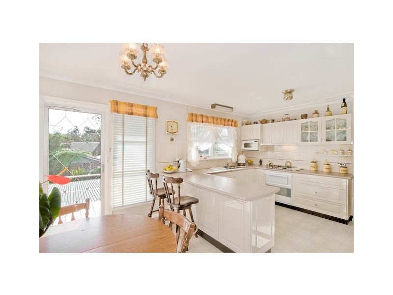 27 Bennett Street, Curl Curl NSW 2096