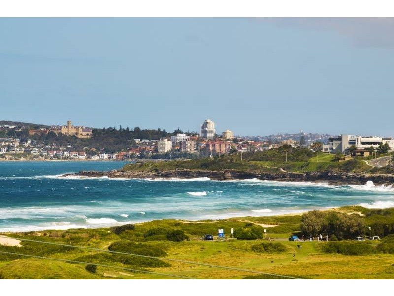 32 Pitt Road, North Curl Curl NSW 2099