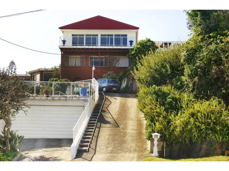 32 Pitt Road, North Curl Curl NSW 2099