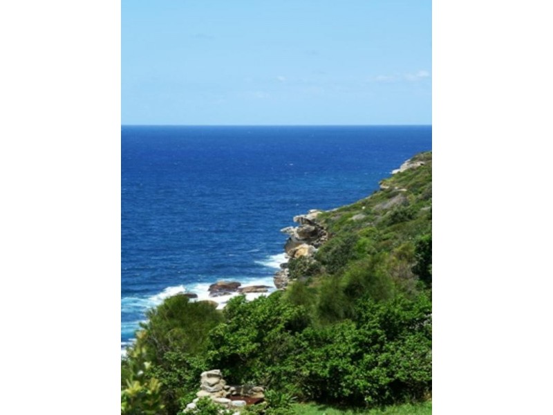 6 Phyllis Lane, North Curl Curl NSW 2099