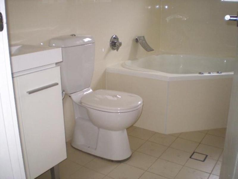 6 May Road, Dee Why NSW 2099