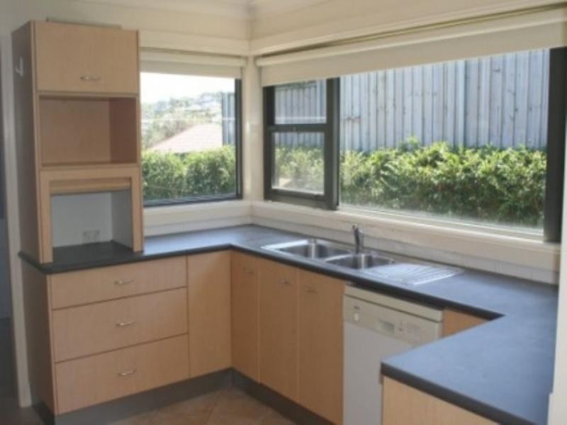 11 Taylor Street, North Curl Curl NSW 2099